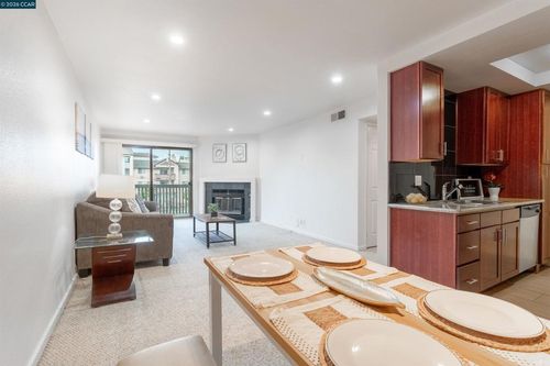 206-1315 A St, Hayward, CA, 94541-2951 | Card Image