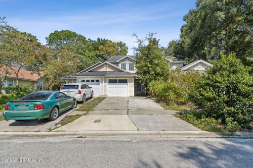 3586 Rain Forest Dr W, Jacksonville, FL, 32277-9319 | Card Image