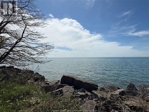 20 Patsy Lane, Pelee Island, ON, N0R | Card Image