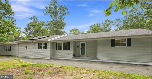 403 New Hampshire Rd, BROWNS MILLS, NJ, 08015-5524 | Card Image