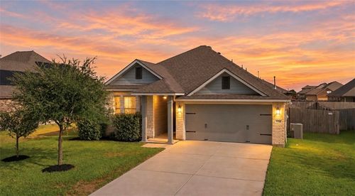 7714 Links Ln, Navasota, TX, 77868-3948 | Card Image