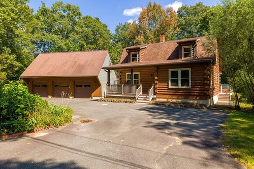 72 East Rd, Orange, MA, 01364-9752 | Card Image