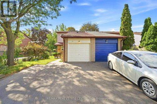 25 Scottsdale Crt, Brampton, ON, L6W3R8 | Card Image