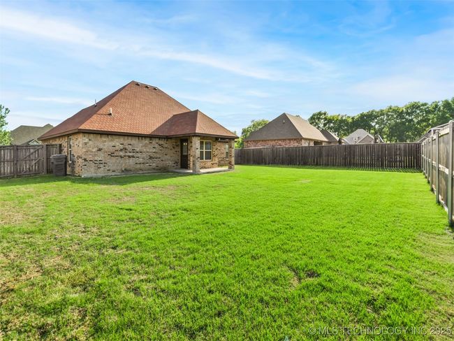 305 Hidden Path, House other with 3 bedrooms, 2 bathrooms and null parking in Ardmore OK | Image 25