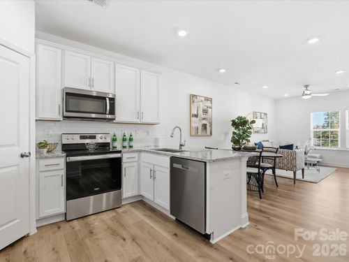 3136 Butler Hill Dr, Matthews, NC, 28105-5364 | Card Image