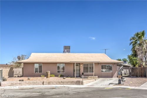 4016 Briar Ct, Las Vegas, NV, 89115-0137 | Card Image