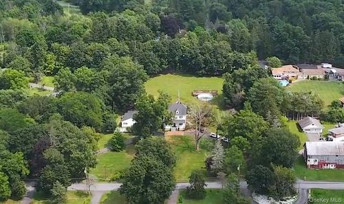 12 Perry Creek Rd, Washingtonville, NY, 10992-1518 | Card Image