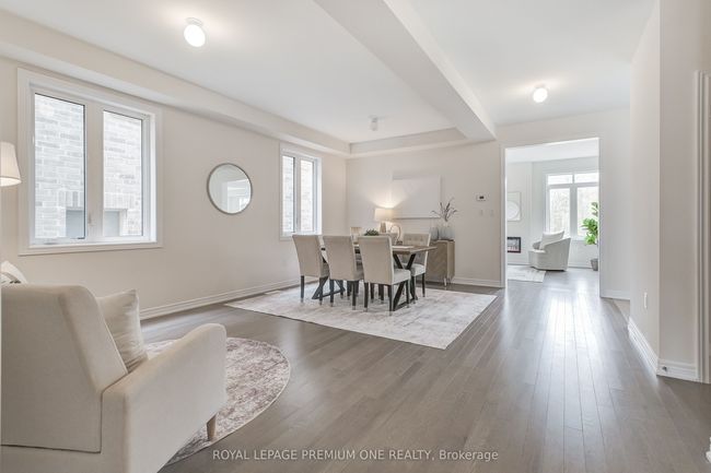 799 Apple Terr, House other with 5 bedrooms, 4 bathrooms and 2 parking in Milton ON | Image 8