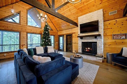 199 Gnarly Maple Trl, Broken Bow, OK, 74728-7257 | Card Image