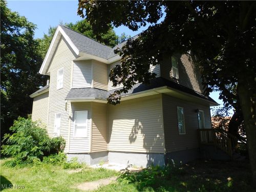 4211 Park Avenue, Ashtabula, OH, 44004 | Card Image