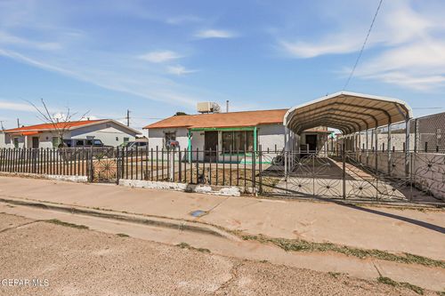 7863 Laura Way, El Paso, TX, 79915-3207 | Card Image