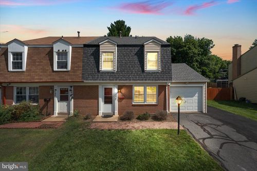 706 Edwards Ferry Rd Ne, LEESBURG, VA, 20176-3204 | Card Image