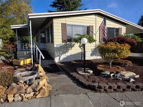spc-134-11436 Se 208th St, Kent, WA, 98031-4135 | Card Image