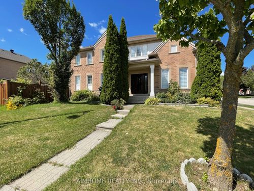 2 Glen Nevis Dr, Richmond Hill, ON, L4E4C1 | Card Image