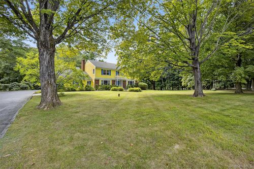 27 Orchard Hill Rd, Katonah, NY, 10536-3018 | Card Image