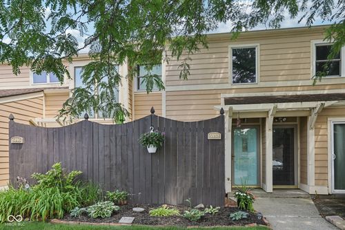 5152 Coppertree Ln, Avon, IN, 46123-9427 | Card Image