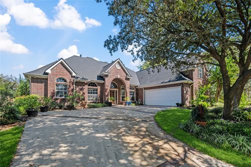 319 Palais Verde Rd, Montgomery, TX, 77356-8343 | Card Image