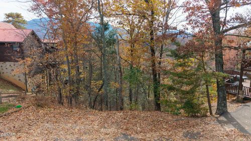 2 E Pkwy, Gatlinburg, TN, 37738 | Card Image