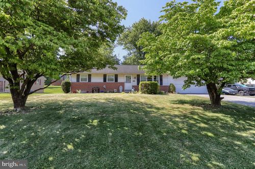 1154 Kochenderfer Rd, LEBANON, PA, 17046-1940 | Card Image