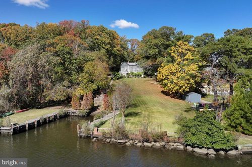 100 Rustic Ridge Rd, Severna Park, MD, 21146-4108 | Card Image