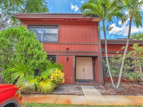 3427 Atlanta Dr, Hollywood, FL, 33021-8450 | Card Image