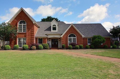 10210 Crooked Creek Cv, Collierville, TN, 38017-9753 | Card Image