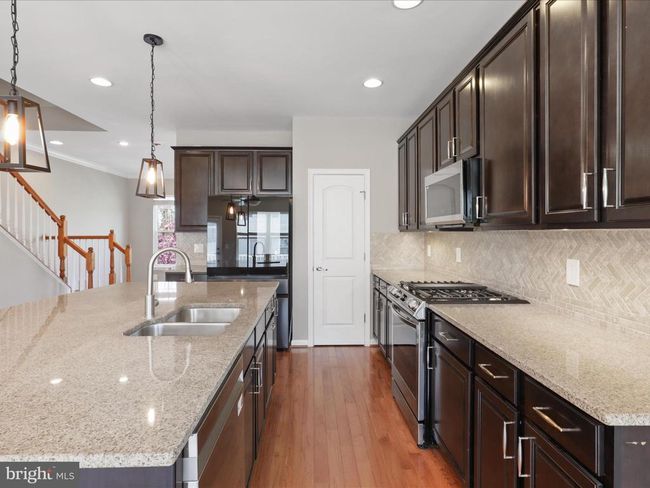 43965 Eastgate View Dr, Townhouse with 4 bedrooms, 3 bathrooms and null parking in CHANTILLY VA | Image 22
