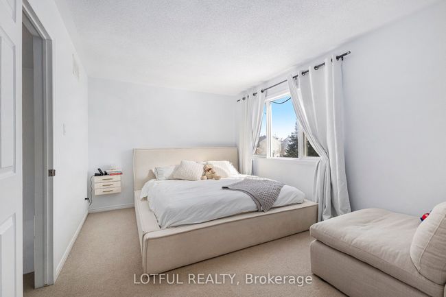 268 Stoneway Dr, House attached with 3 bedrooms, 2 bathrooms and 2 parking in Nepean ON | Image 15