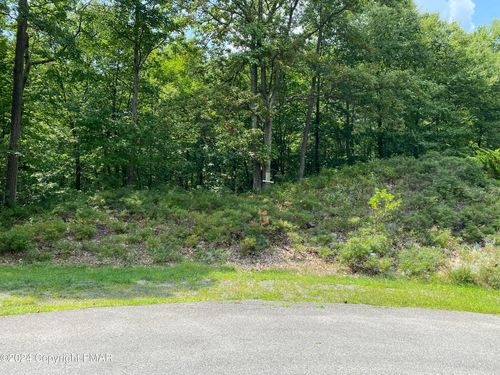 130 High Mountain Ln, Tannersville, PA, 18372-7714 | Card Image