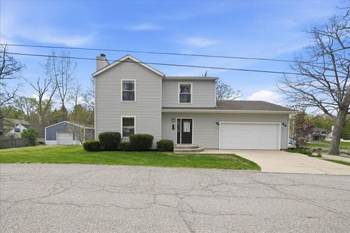 4209 Sumac Rd, Valparaiso, IN, 46383-2157 | Card Image