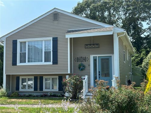 21 Maywood Rd, Narragansett, RI, 02882-1408 | Card Image