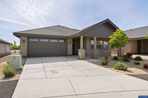 2528 Nw Redwood Cir, Redmond, OR, 97756 | Card Image