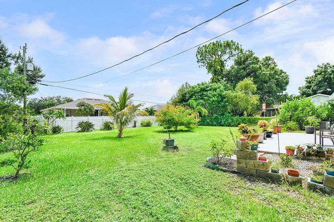 3171 Sw Crumpacker St, House other with 2 bedrooms, 2 bathrooms and null parking in Port St. Lucie FL | Image 27