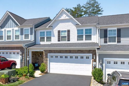 521 Crimson St, CROZET, VA, 22932-3262 | Card Image