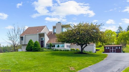 48 Van Lieus Rd, Ringoes, NJ, 08551-1312 | Card Image