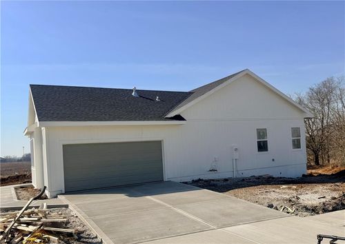 20804 Emerald St, Spring Hill, KS, 66083-7603 | Card Image