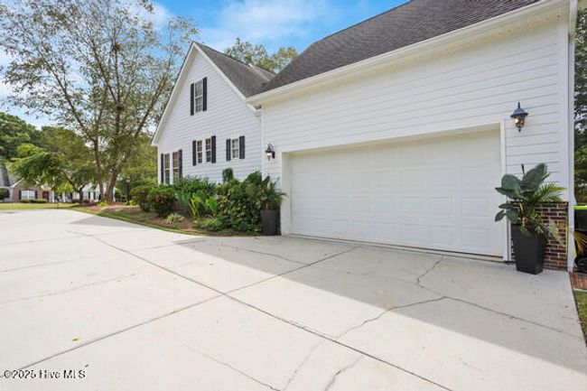 1567 Bent Ridge Pl Sw, House other with 3 bedrooms, 3 bathrooms and 2 parking in Ocean Isle Beach NC | Image 6