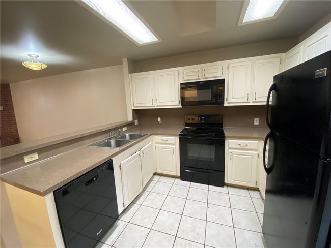 3241 Lexington Dr, Home with 2 bedrooms, 2 bathrooms and null parking in Tyler TX | Image 13