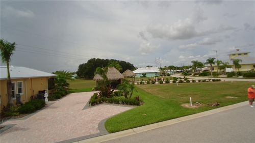 3063 Wood Duck Dr, POLK CITY, FL, 33868-5322 | Card Image