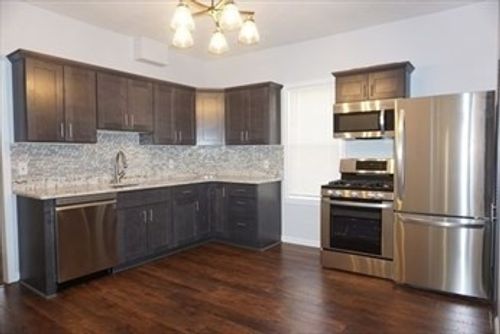 1-107 Pond St, Waltham, MA, 02451-4505 | Card Image