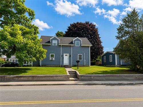 1928 Smith St, North Providence, RI, 02911-1734 | Card Image