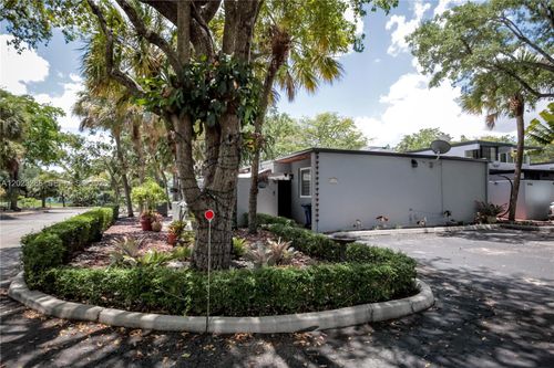 6380 Jack Rabbit Ln, Miami Lakes, FL, 33014-6036 | Card Image
