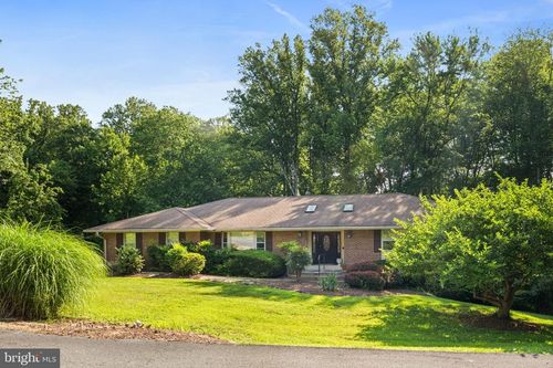 12104 Vale Rd, Oakton, VA, 22124-2349 | Card Image