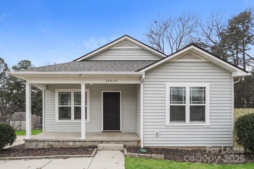 19929 N Ferry St, Cornelius, NC, 28031-8508 | Card Image