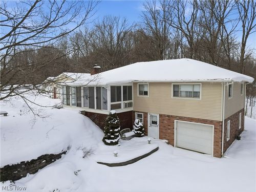 275 Creek Rd, Conneaut, OH, 44030-3011 | Card Image