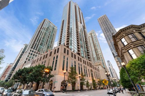 apt-3704-21 E Huron St, Chicago, IL, 60611-3941 | Card Image