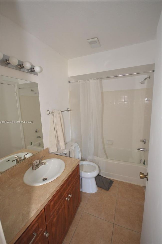 APT-2102 - 2796 S University Dr, Condo with 2 bedrooms, 2 bathrooms and null parking in Davie FL | Image 12