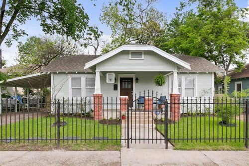 407 E 27th St, Houston, TX, 77008-2203 | Card Image