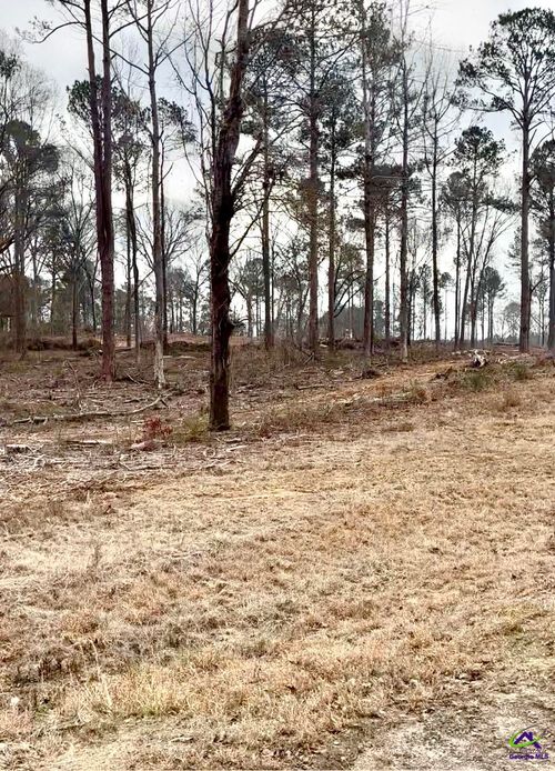 8290 Lower Thomaston Rd, Macon, GA, 31220-6700 | Card Image