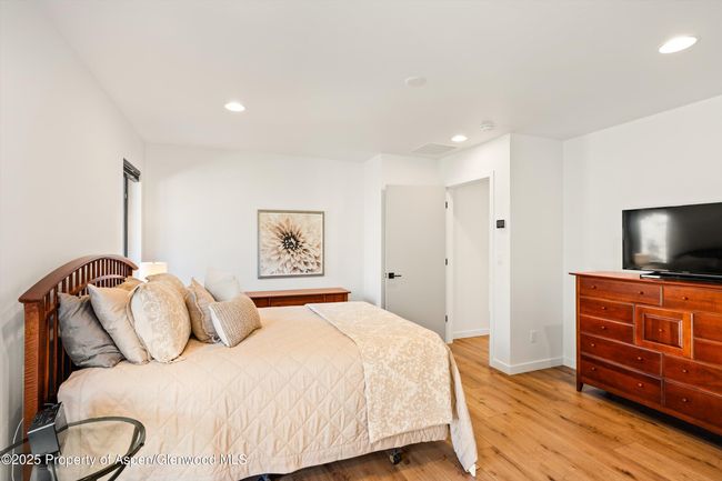 950 Hidden Valley Dr, House other with 3 bedrooms, 3 bathrooms and null parking in Glenwood Springs CO | Image 11